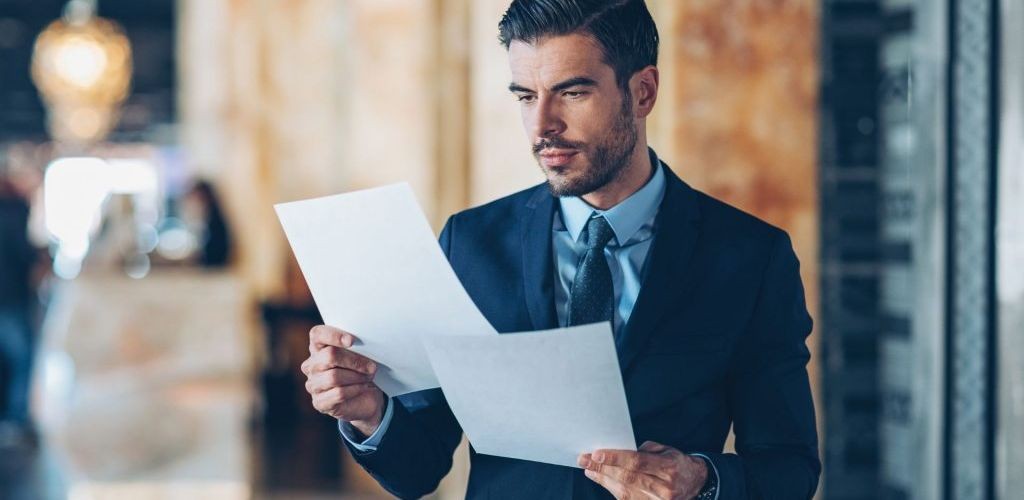 SÍNDICO PROFISSIONAL: PORQUE FAZER UM CONTRATO DE LIMPEZA E MANUTENÇÃO PARA O SEU CONDOMÍNIO.