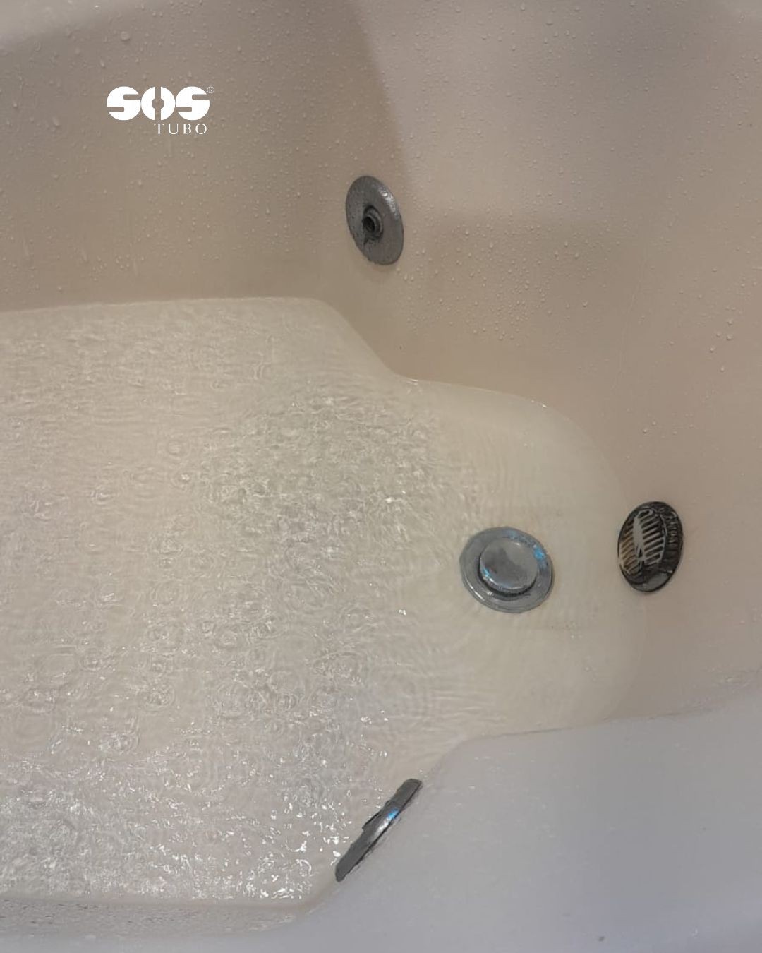 ENTUPIMENTO DE BANHEIRA DE HIDROMASSAGEM: CAUSAS, SINAIS E COMO RESOLVER DA FORMA CORRETA.